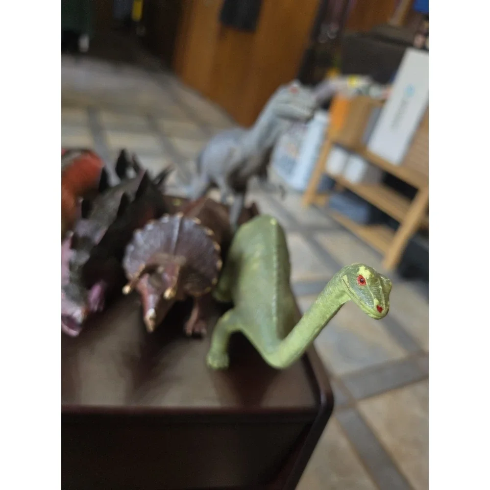 Vtg Dinosaur Toy Lot Set of 7 -‎ Assorted Figures for Kids & Collectors